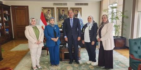 نقيب التمريض تبحث مع وزير المالية زيادة بدل النوبتجية وتمويل درجات الحاصلين على الماجستير والدكتوراه - النيل نيوز