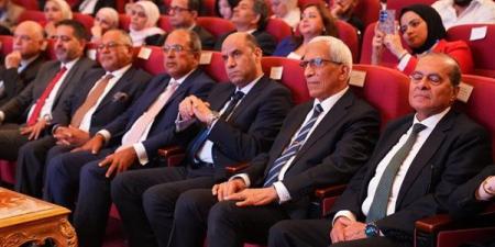 الجامعة البريطانية في مصر تختتم أعمال المؤتمر العلمي الرابع حول «انعكاسات الذكاء الاصطناعي على حقوق الإنسان» - النيل نيوز