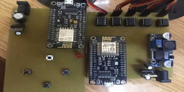 طلاب
هندسة
يطورون
شريحة
إلكترونية
تساعد
في
علاج
الشلل