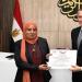 محافظ أسوان يكرم مديرة مدرسة بنبان بحري الإبتدائية - النيل نيوز