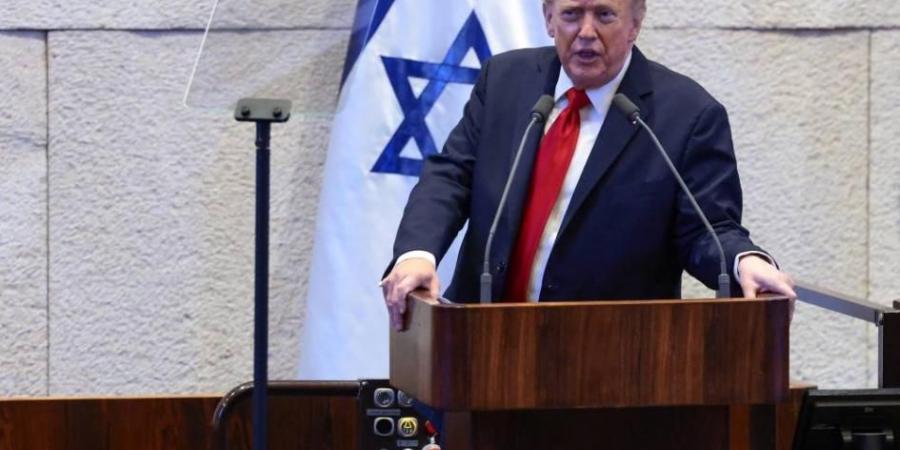 ترامب للرئيس الإسرائيلي: لماذا لا تمنح نتنياهو عفواً؟