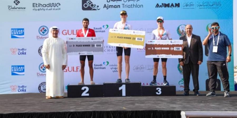 «شباب الترايثلون» يتألق في سباق عجمان