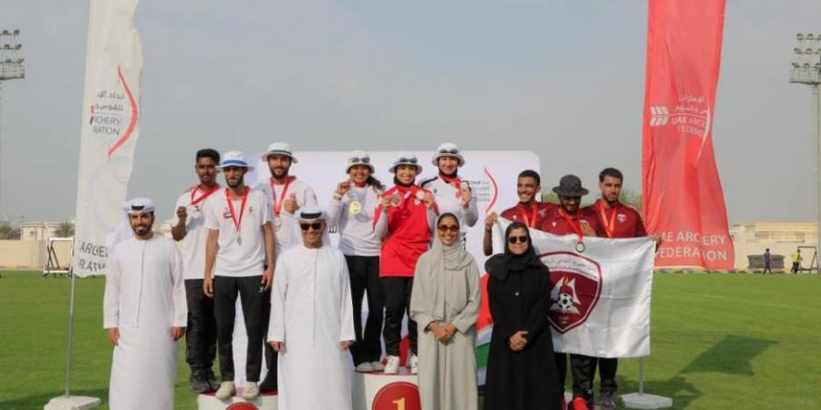 «الشارقة للمرأة» يفتتح موسم «القوس والسهم»