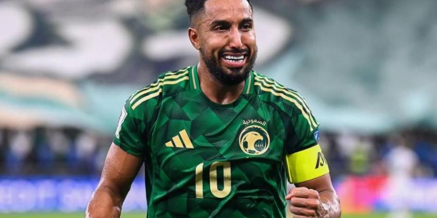 سالم الدوسري يدخل تحدي جائزة أفضل لاعب في آسيا