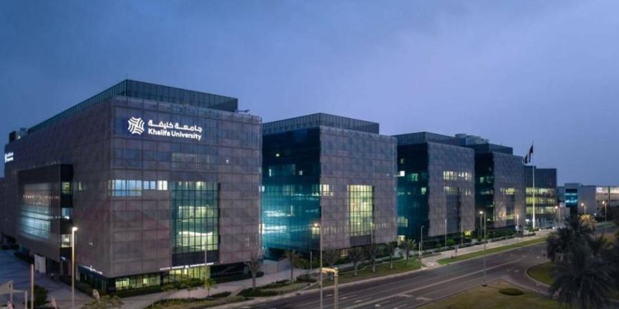 فريق جامعة خليفة يتأهل لمرحلة جديدة بـ «إكس برايز»