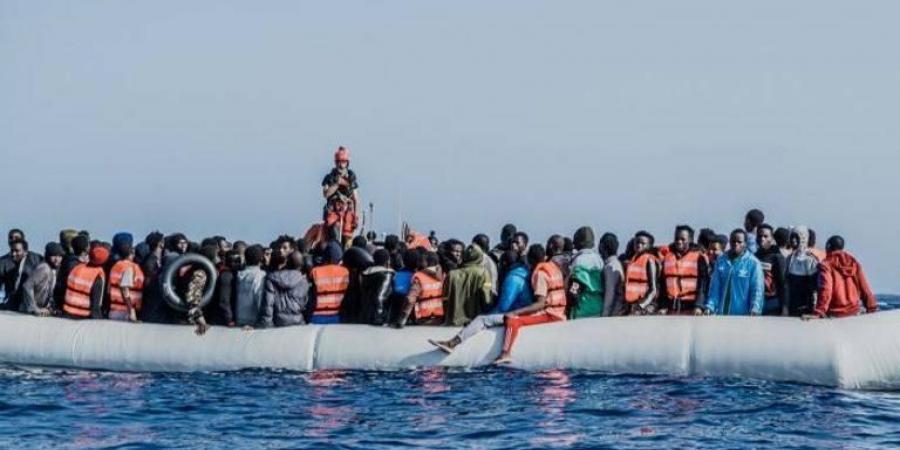 إنقاذ عشرات المهاجرين قبالة لامبيدوسا الإيطالية والعثور على جثتين