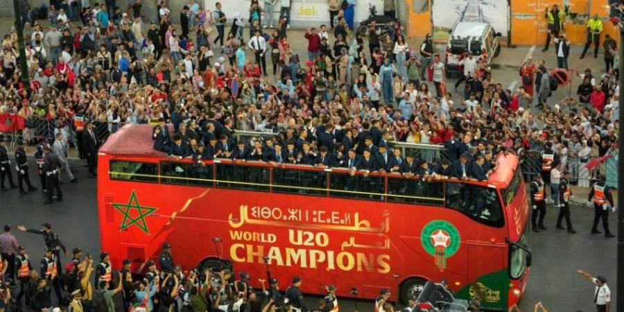 المغرب يحتفل ببطل العالم للشباب بموكب فرح وفخر