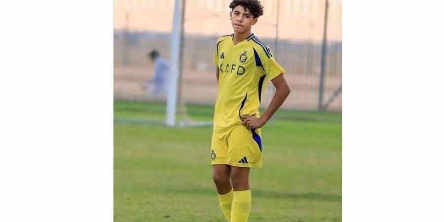 مقطع قصير يشعل السوشيال ميديا.. نجل رونالدو يتحدث العربية (فيديو)