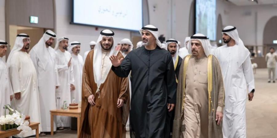 خالد بن محمد بن زايد يحضر حفل زفاف نجلي فيصل البناي