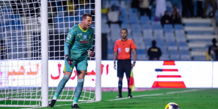 ركلات الترجيح تقصي التعاون وتبتسم للخليج في كأس خادم الحرمين الشريفين