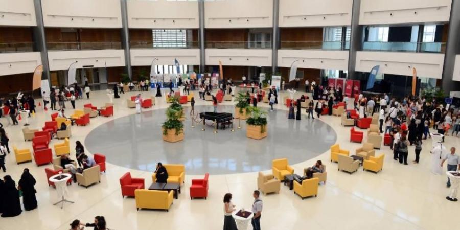 الوقت والتخصص والتنسيق.. تحديات طلبة الجامعات في التدريب الميداني