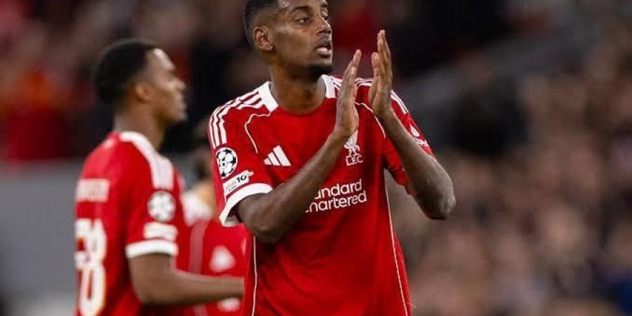 هكذا برر آرني سلوت خسارة ليفربول للمباريات