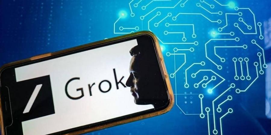 محادثة بريئة تتحول لكابوس: غروك يطلب «صوراً خاصة» من طفل عمره 12 عاماً