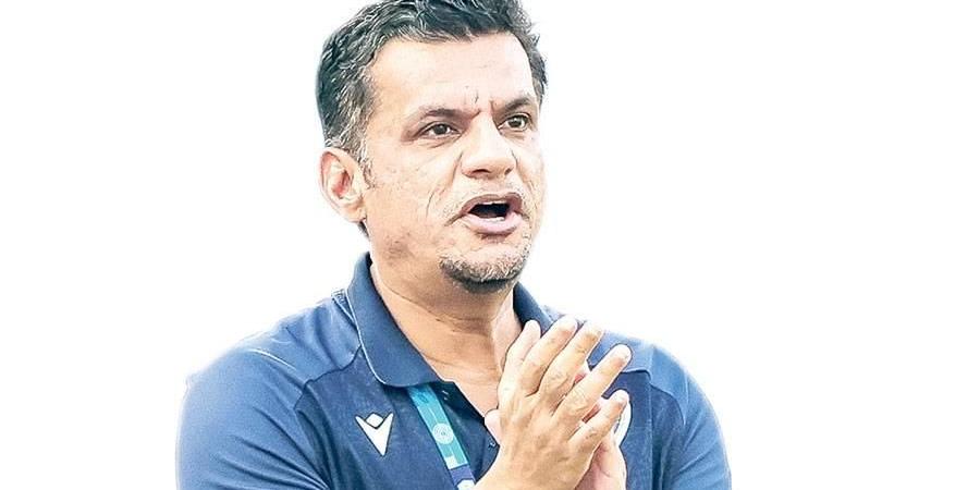 خورفكان يحبط «الإمبراطور» للمباراة الثالثة