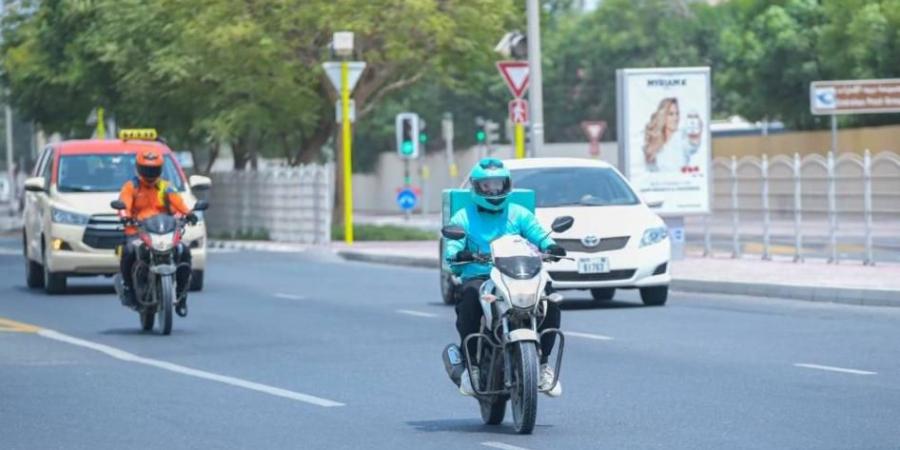 بدء تطبيق ضوابط سير الدراجات النارية والمركبات الثقيلة في دبي والشارقة