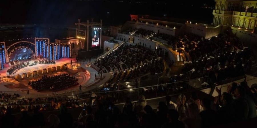 مدرّج خورفكان ينتظر ليلة طربية يحييها نبيل شعيل وأصيل أبوبكر