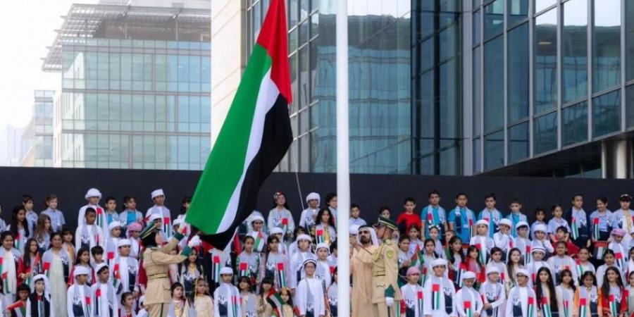 محمد بن راشد: بقيادة محمد بن زايد وتلاحم الشعب سيبقى عَلَم الإمارات عنواناً للخير والرفعة