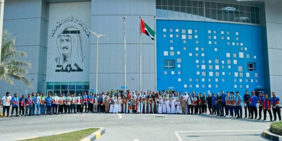 نادي دبا يحتفل بيوم العلم