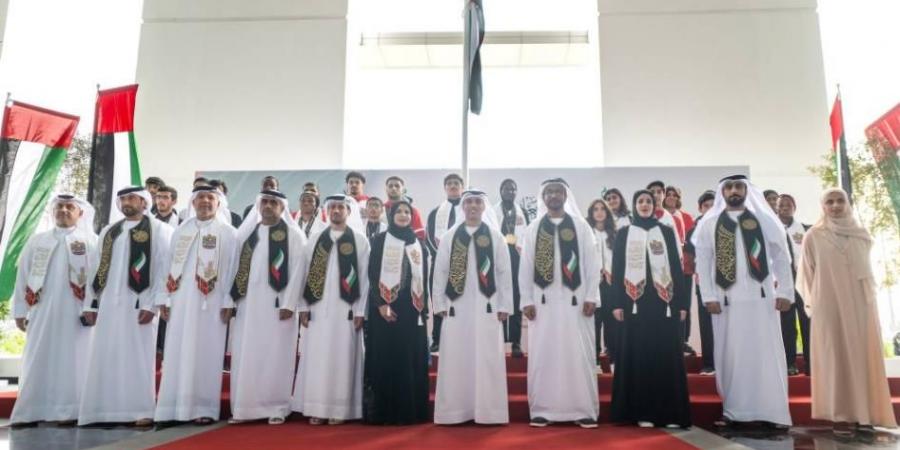 وزارة الرياضة واللجنة الأولمبية تحتفيان بيوم العلم