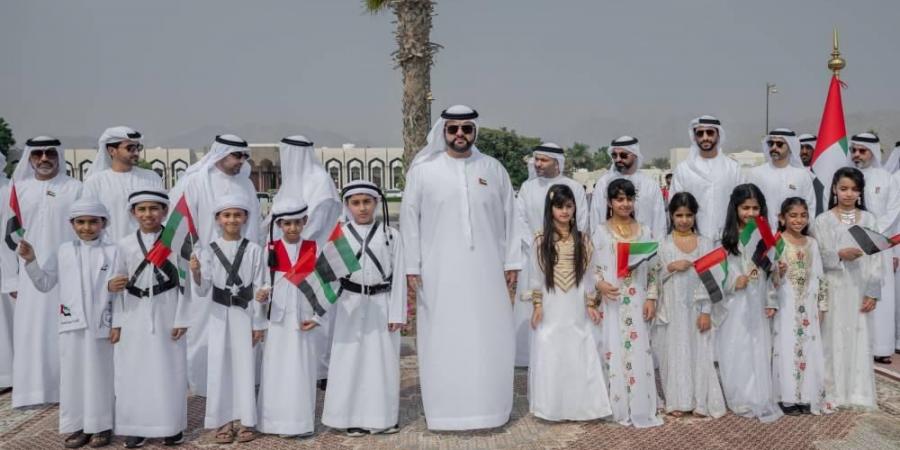 محمد بن حمد: القلوب تجتمع على حب الوطن