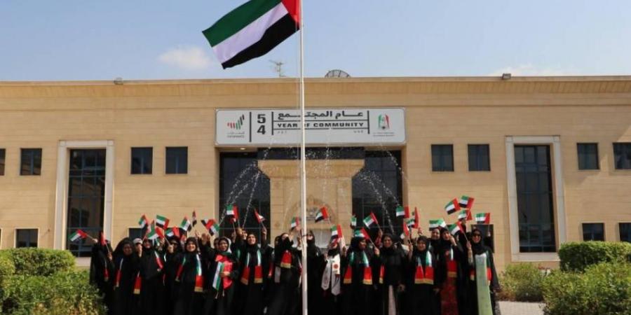 «نسائية دبي» تحتفي وتستذكر تاريخ مشهد الاتحاد