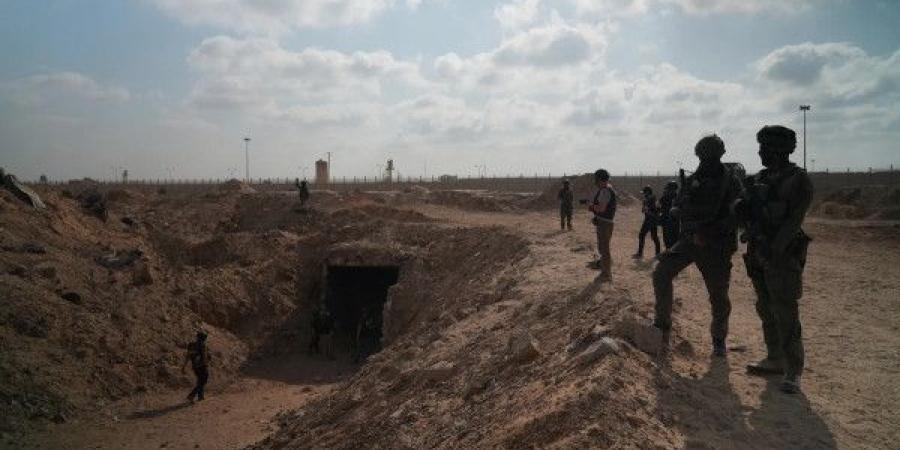 واشنطن تقترح نموذجاً لنزع سلاح حماس عبر تسليم السلاح لطرف ثالث وتدمير الأنفاق