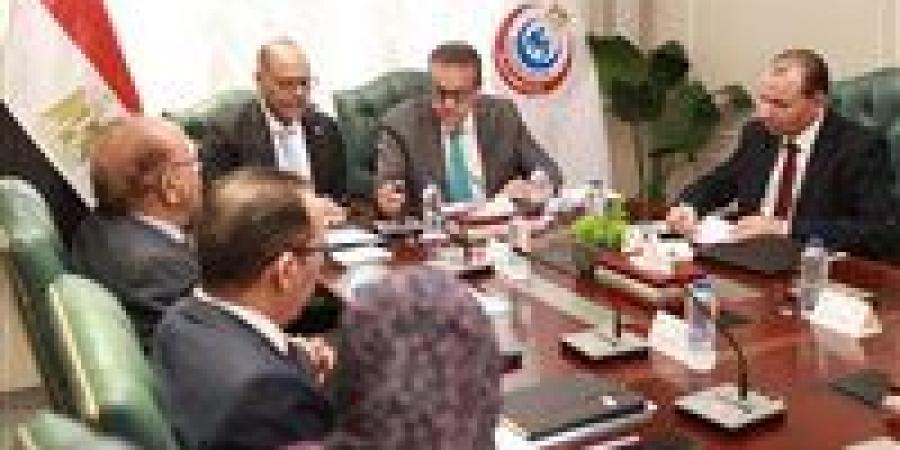 الحكومة: لا مساس بحقوق المواطنين محدودي من الخدمات الطبية