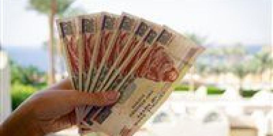 خبير اقتصادي: اختفاء السوق السوداء أحد أهم أسباب تراجع التضخم وترجيحات بخفض الفائدة نهاية العام