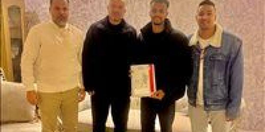 بروكسي يضم عبدالرحمن شحاته جناح مصر للتأمين موسمين ونصف