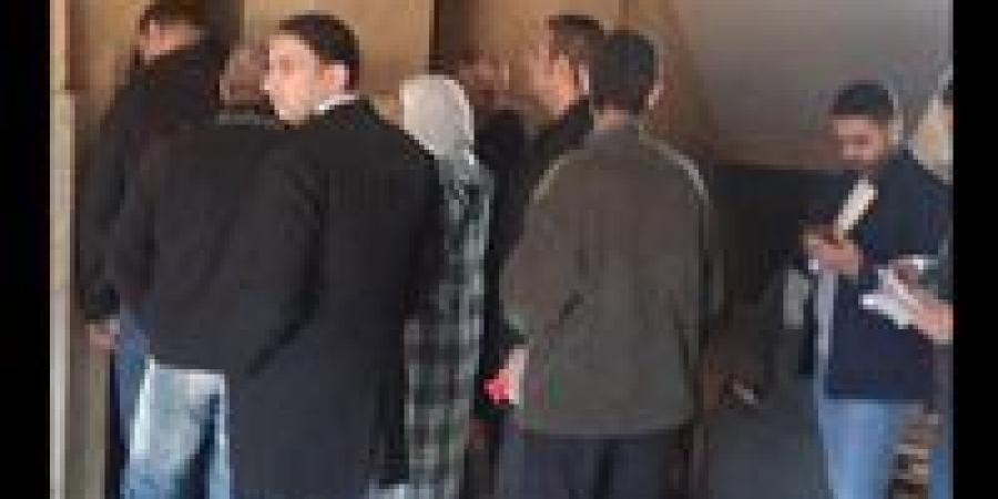 إقبال كثيف من الناخبين بمعهد كوم اسفين بالقليوبية في اليوم الأول لإعادة المرحلة الثانية لانتخابات مجلس النواب