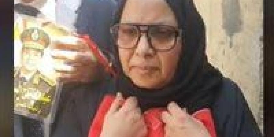 كواليس
      الساعات
      الأخيرة..
      والدة
      شيماء
      جمال
      تقترب
      من
      مغادرة
      القسم
      بعد
      قرار
      النيابة