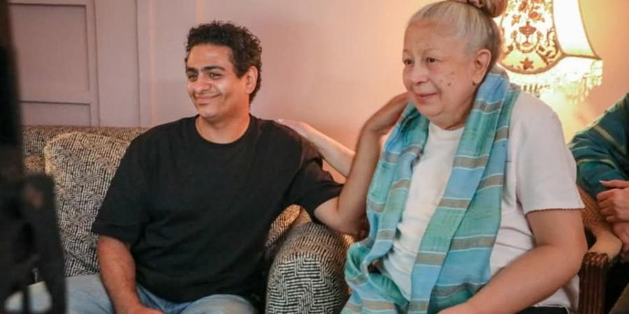 تشييع
      جثمان
      الفنانة
      سمية
      الألفي
      اليوم
      من
      مسجد
      مصطفى
      محمود