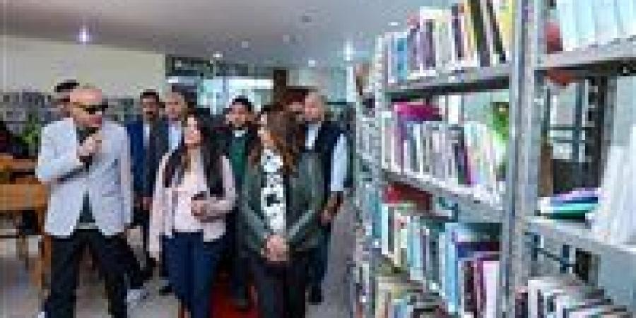 جولة
      ثقافية
      في
      مستهل
      الزيارة..
      وزيرتا
      التخطيط
      والتنمية
      المحلية
      ومحافظ
      الأقصر
      يتفقدون
      مكتبة
      مصر
      العامة