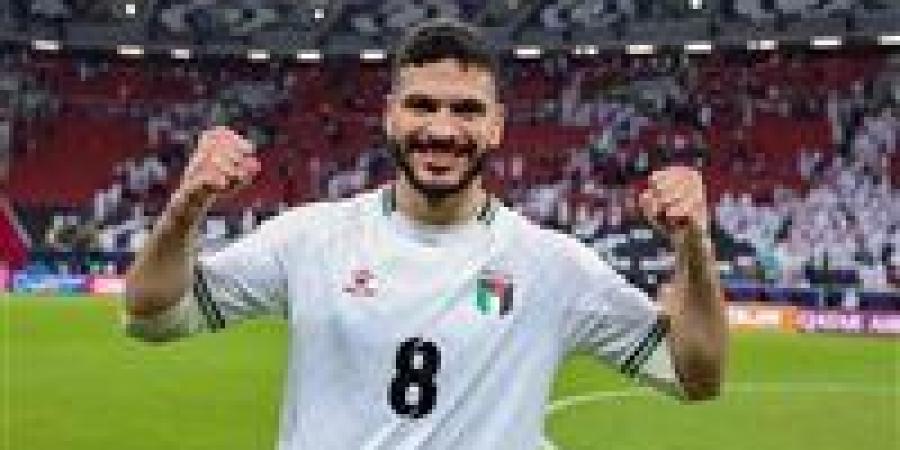 الزمالك
      يتراجع
      عن
      صفقة
      حامد
      حمدان..
      شوبير
      يكشف
      التفاصيل