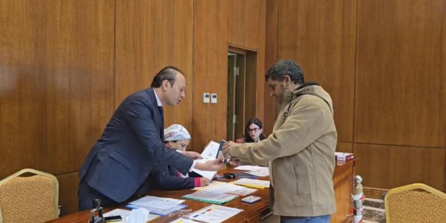 انتظام
      التصويت
      بالسفارة
      المصرية
      في
      الأردن
      في
      جولة
      الإعادة
      لانتخابات
      مجلس
      النواب