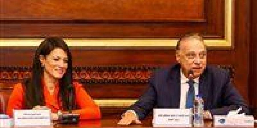 المشاط:
      الاقتصاد
      المصري
      دخل
      مرحلة
      تحول
      حقيقي
      منذ
      مارس
      2024
      مع
      ضبط
      الأداء
      المالي
      والنقدي