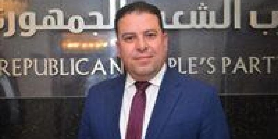 أمين
      سر
      خارجية
      الشيوخ
      لـ
      تحيا
      مصر:
      نعمل
      على
      وضع
      خطة
      عمل
      لتفعيل
      الدبلوماسية
      البرلمانية
      ودراسة
      أوضاع
      المصريين
      بالخارج