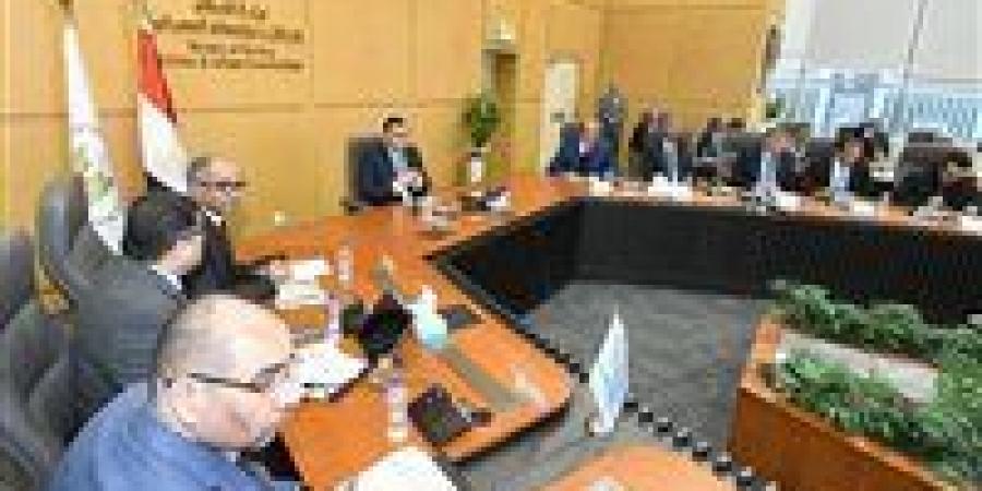 توجيهات
      عاجلة..
      تفاصيل
      اجتماع
      وزير
      الإسكان
      الموسع
      لمتابعة
      تنفيذ
      مشروعات
      «حياة
      كريمة»