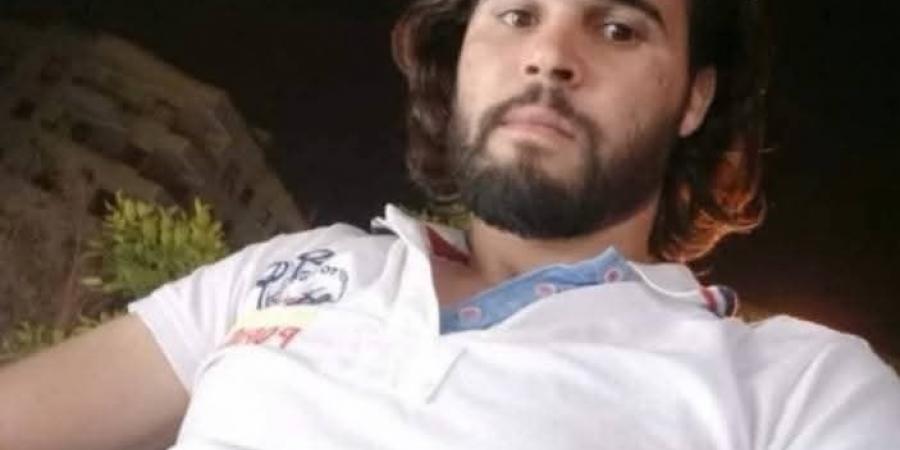 البيت
      وقع
      عليهم..
      حلم
      الثراء
      السريع
      ينتهي
      بمأساة
      تحت
      الأنقاض
      في
      الفيوم