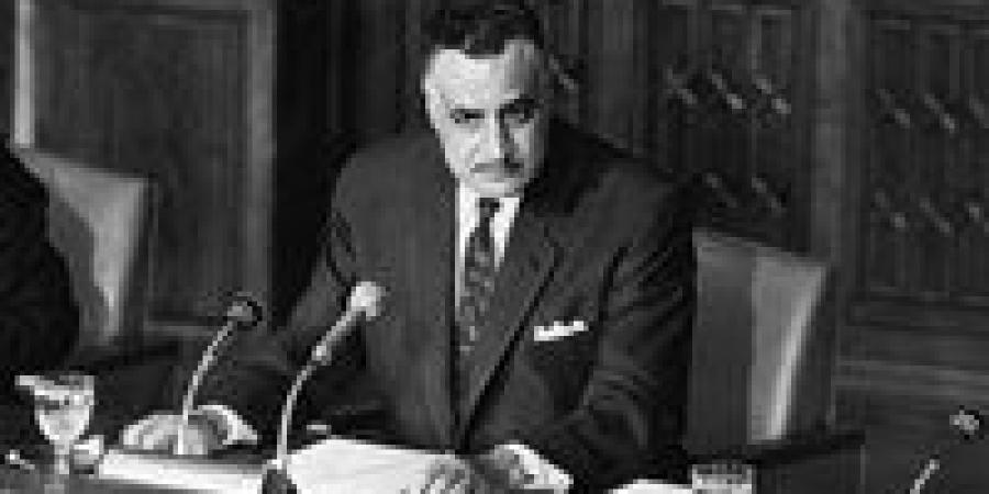 اتهام
      بإتلاف
      باب
      شقة
      بسبب
      الإيجار
      القديم..
      النيابة
      تستمع
      لأقوال
      شقيق
      عبد
      الناصر