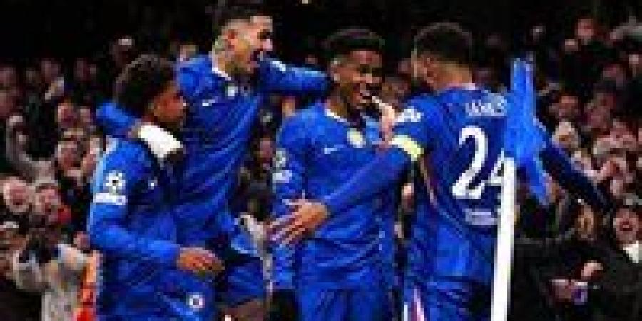 تشيلسي
      ضد
      أستون
      فيلا
      مباشر..
      البلوز
      بالقوة
      الضاربة
      في
      قمة
      الدوري
      الإنجليزي