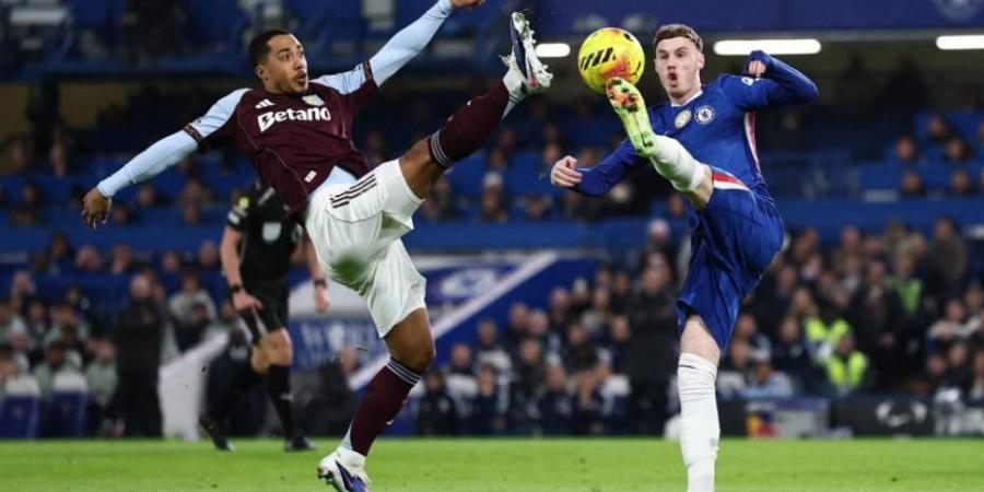 تشيلسي يخسر تحت أنظار صديقة بالمر.. وأستون فيلا يغازل الصدارة