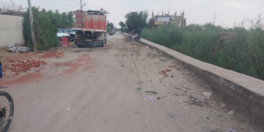 محافظ الإسماعيلية يتابع المراحل النهائية للمحور التبادلي بالقنطرة غرب