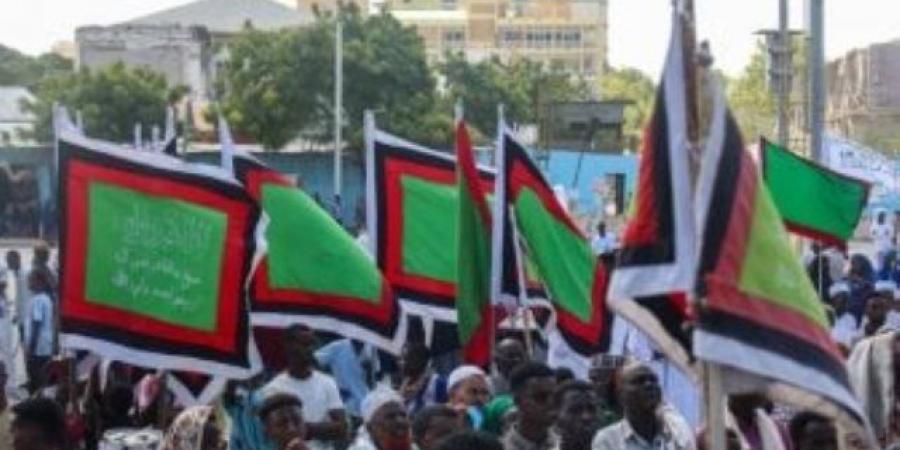 الآلاف يدعمون وحدة البلاد بتظاهرات واسعة في مقديشو ضد اعتراف إسرائيل بأرض الصومال