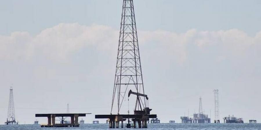 ترامب يستهدف خفض النفط لـ50 دولارًا لتخفيف أعباء الأسر الأمريكية