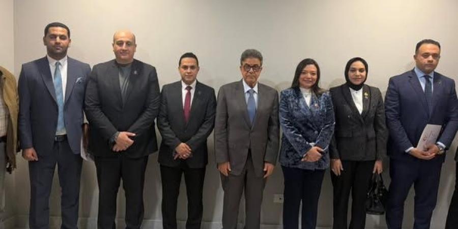 وفد التنسيقية يلتقي نقيب الأطباء البيطريين.. ومناقشة أوجه التعاون المتبادلة