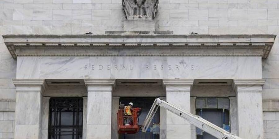 توقعات بتثبيت الفيدرالي الفائدة حتى نهاية ولاية باول في مايو
