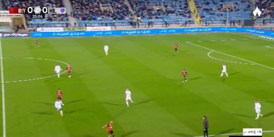 الرياض ضد الهلال.. ماركوس ليوناردو يسجل الهدف الأول لـ الهلال في مرمى الرياض بدوري روشن السعودي
