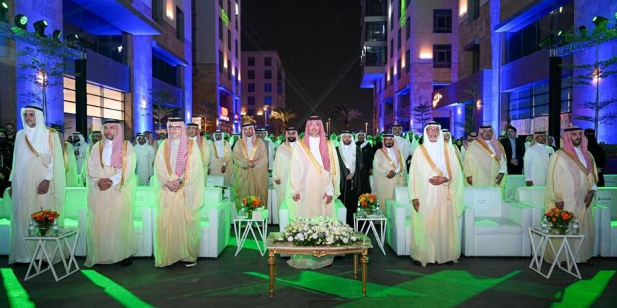 محافظ جدة  يفتتح مجمع ومنطقة وادي جدة للابتكار والأعمال بجامعة الملك عبدالعزيز 