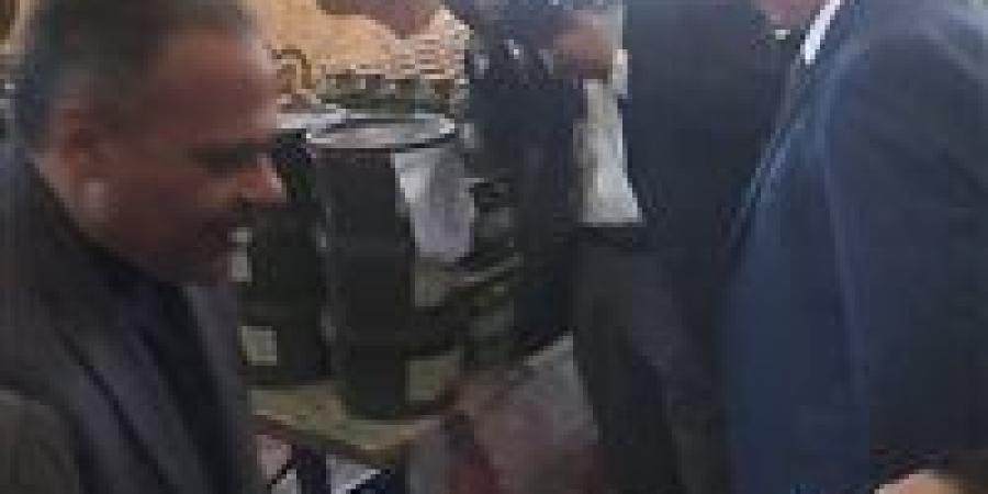 استجابة إنسانية .. تكليف عاجل من محافظ الشرقية لدعم شاب من ذوي الهمم بفرصة عمل